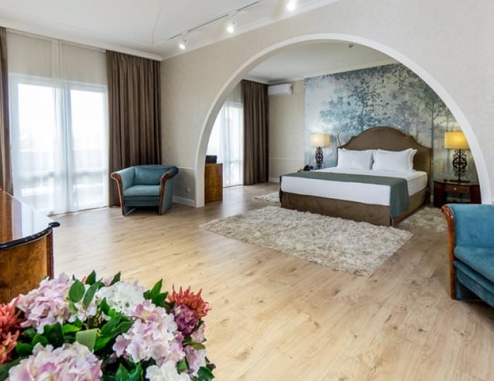 SUITE 2-МЕСТНЫЙ 3-КОМНАТНЫЙ ВЫСШЕЙ КАТЕГОРИИ №542 - Санаторий «Белая Русь» Майский